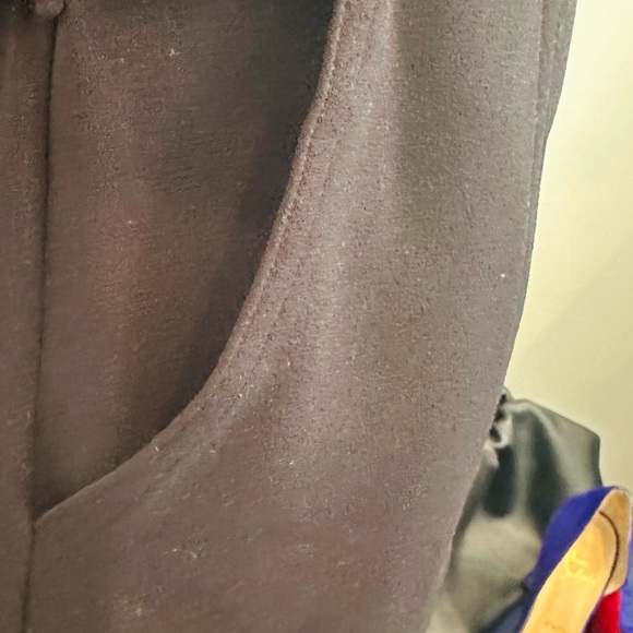 Gibson & Latimer
Knit Crepe Banded Collar Button Front Belted Midi Dress - Picture 8 of 10